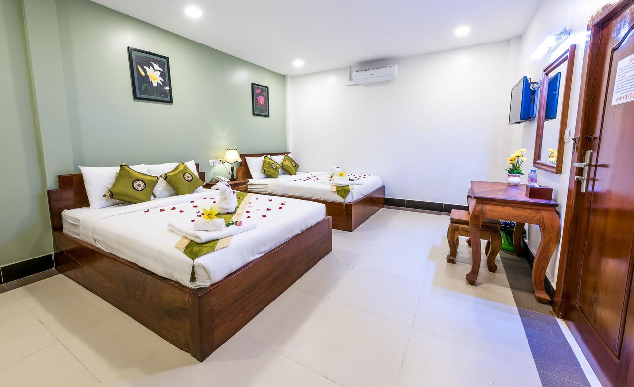 Nks Hotel Phnom Penh Exterior foto